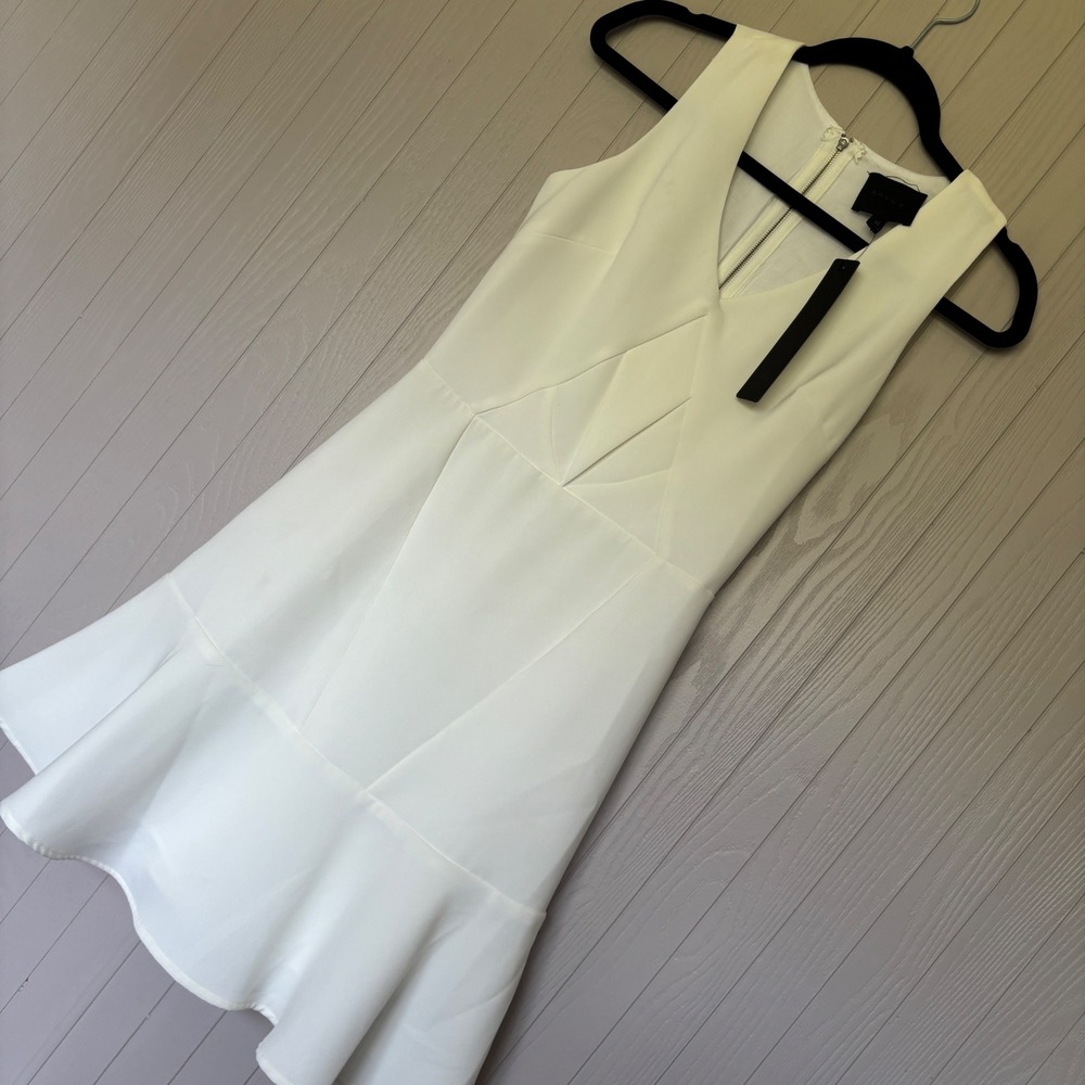 Aryn K Boutique White Bridal Geometric Fit and Flare Dress Size XS - Picture 3 of 14